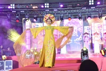 Tối 31/5, UBND quận Sơn Trà (TP Đà Nẵng) đã tổ chức đưa các dịch vụ du lịch về đêm trên cầu đi bộ Nguyễn Văn Trỗi và công viên bờ Đông chân cầu Nguyễn Văn Trỗi vào hoạt động.