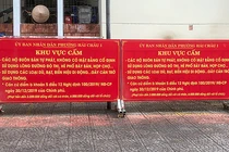 Thông báo nhắc nhở đối với tiểu thương kinh doanh xung quanh chợ Hàn (ảnh Hồng Quân)