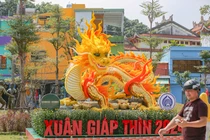 Linh vật rồng tại công viên phường Nam Dương, quận Hải Châu, TP Đà Nẵng