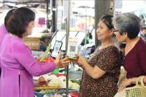 Tiểu thương chợ truyền thống được hướng dẫn các bước cụ thể trong hành trình chuyển đổi số.