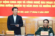Bộ trưởng Bộ KH&CN Nguyễn Mạnh Hùng đề nghị Bộ Quốc phòng định hướng nghiên cứu, giải quyết những vấn đề lớn mang lại những tiến bộ đáng kể và vượt bậc.