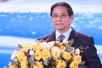 Thủ tướng khẳng định báo chí đã thể hiện vai trò dẫn dắt, thông tin chính xác, kịp thời, có tinh thần phản biện, định hướng dư luận xã hội, tạo đồng thuận xã hội. Ảnh: VGP