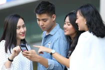 Zalo, Facebook Messenger, Viber... dần chiếm chỗ dịch vụ thoại, SMS truyền thống. Ảnh minh hoạ.