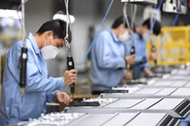 Chuyển đổi số trở thành cú hích thúc đẩy năng suất lao động.