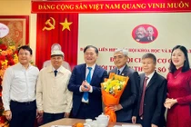 Ông Nguyễn Minh Hồng tái đắc cử Bí thư Chi bộ Cơ quan Hội Truyền thông số Việt Nam
