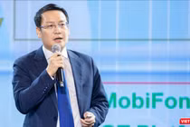 Ông Vũ Kiêm Văn nêu rõ quan điểm Việt Nam bứt phá về công nghệ và chuyển đổi số thì không thể chỉ đi một mình. Việc chủ động tham gia vào các chuỗi giá trị, chuỗi đổi mới toàn cầu là điều bắt buộc.