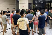 Cư dân chung cư 6th Element bị gạ gẫm bán dâm, công an nói gì?