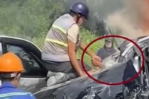 Người đầu tiên kéo tài xế kẹt trong xe Volvo: 'Đừng gọi tôi là người hùng'