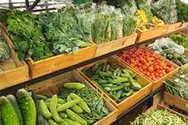 Thủ tướng: Xử lý nghiêm tổ chức, cá nhân găm hàng, tăng giá trong bão lũ