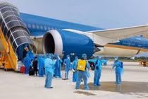 Vụ "chuyến bay giải cứu": Sốc với chuỗi bị can đẩy giá trục lợi từ đồng bào gặp hoạn nạn