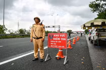 Từ 1/1/2025, hàng loạt lỗi vi phạm giao thông tăng mức xử phạt lên tới 30 - 50 triệu đồng