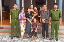 Người phụ nữ đoàn tụ gia đình sau gần 30 năm nhờ dữ liệu quốc gia về dân cư