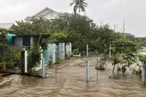 Bão Trà Mi suy yếu, nhiều nơi ở miền Trung nguy cơ xảy ra ngập lụt