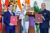 Thủ tướng Phạm Minh Chính và Thủ tướng Ấn Độ Narendra Modi chứng kiến Bộ trưởng Bộ Ngoại giao 2 nước trao Chương trình hành động Đối tác Chiến lược toàn diện Việt Nam-Ấn Độ giai đoạn 2024-2028 - Ảnh: VGP/Nhật Bắc.