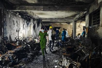 Hiện trường vụ cháy chung cư mini.