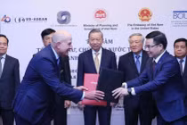 Tổng Bí thư, Chủ tịch nước chứng kiến lễ ký thỏa thuận hợp tác về chuyển đổi số