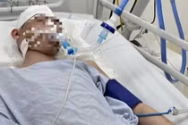 Nam sinh lớp 8 thời điểm được điều trị.