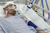 Nam sinh lớp 8 thời điểm được điều trị.