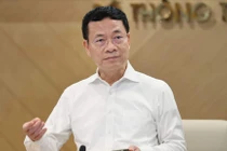 Bộ trưởng Bộ Thông tin Truyền thông Nguyễn Mạnh Hùng.