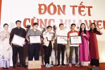 Các sinh viên xuất sắc nhất của cuộc thi ICT Competition 2023 - 2024.