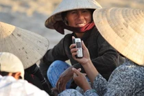 Chuyển đổi các thuê bao 2G, hỗ trợ nhóm khách hàng khó khăn chuyển đổi thiết bị lên 4G là những vấn đề được quan tâm hiện nay khi sắp đến hạn tắt sóng 2G.