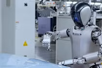 Vingroup đang nghiên cứu chế tạo robot đa năng. Ảnh: UBTECH Robotics