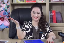 Bà Nguyễn Phương Hằng tại buổi livestream tối 25/5