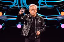 Chủ tịch NVIDIA giới thiệu mẫu chip AI mới của hãng