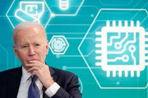 Tổng thống Joe Biden chuẩn bị ký ban hành Đạo luật "Khoa học và Chip" trị giá 280 tỉ USD, cung cấp hỗ trợ tài chính cho các công ty sản xuất chip đầu tư vào ngành công nghiệp bán dẫn Mỹ (ảnh: AP)