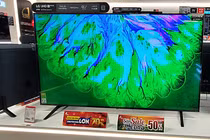 Tivi hạ giá 70% đón "bão" Euro