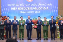 Tổng bí thư Tô Lâm chúc mừng Chủ tịch và ban chấp hành Hiệp hội dữ liệu quốc gia