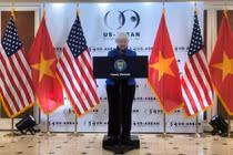 Bộ trưởng Tài chính Hoa Kỳ Janet Yellen phát biểu tại Hà Nội (ảnh: Nikkei Asian Review)