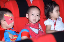 Học viện SAMA sẽ gửi tặng combo bỏng nước cho các khán giả đến xem phim sớm nhất trong mỗi suất chiếu.