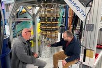 Hartmut Neven của Google Quantum AI và Anthony Megrant tại phòng thí nghiệm Quantum AI của Google ở ​​Santa Barbara, California. Ảnh: SCMP.