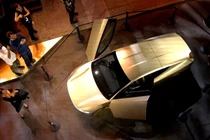 Xe taxi robot của Tesla được trưng bày tại sự kiện ra mắt ở Los Angeles (Ảnh: SCMP)