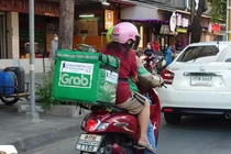 Grab chiếm 54% tổng giá trị thị trường giao đồ ăn của ASEAN vào năm 2023 (Ảnh: Nikkei Asia)