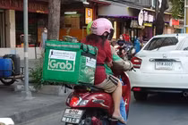 Grab chiếm 54% tổng giá trị thị trường giao đồ ăn của ASEAN vào năm 2023 (Ảnh: Nikkei Asia)