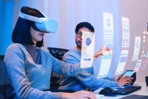 Một nhà nghiên cứu VR và một chuyên gia giáo dục nói về tiềm năng của công nghệ này. Ảnh: SCMP.