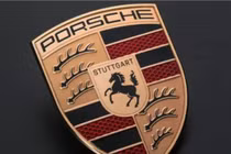 Porsche quyết định tập trung phát triển công nghệ cho xe điện tương lai. Ảnh: Interest Engineering.