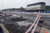 Hư hỏng xuất hiện tại Km 0+50 đoạn nút giao Túy Loan, thuộc Dự án đường cao tốc Đà Nẵng-Quảg Ngãi