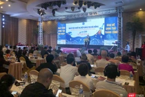 Ông Lê Trung Chinh - Phó Chủ tịch UBND TP Đà Nẵng phát biểu khai mạc sự kiện Ngày hội khởi nghiệp sáng tạo Đà Nẵng-SURF 2019 diễn ra sáng nay (1/11)