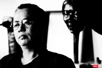 Tác phẩm của Tăng Huy chẳng có bất cứ điều gì là cụ thể, không hẳn siêu thực hay trừu tượng