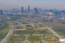 Ngày mai hết hạn 180 ngày, hai doanh nghiệp trúng đấu giá đất Thủ Thiêm vẫn chưa nộp tiền - Ảnh: Tuổi trẻ