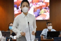 Bà Nguyễn Thị Thanh Thúy - Phó Giám đốc Sở Văn hóa và Thể thao TP.HCM thông tin về vấn đề tại cuộc họp báo 