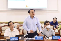 Giám đốc Sở TTTT TP.HCM - ông Lâm Đình Thắng cập nhật tình hình công tác chuyển đổi số của TP tại cuộc họp sáng 4/8
