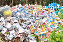 Không thể "xem thường" những đống hàng hóa bị vứt bỏ bí ẩn