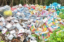 Không thể "xem thường" những đống hàng hóa bị vứt bỏ bí ẩn