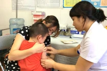 Tiêm vaccine Tiêm chủng mở rộng cho trẻ rất có ý nghĩa để ngăn ngừa dịch bệnh 