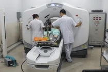 Chụp cắt lớp cho bệnh nhân tại BV Ung bướu TP HCM (Ảnh: Sở Y tế TP.HCM)