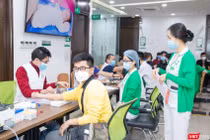 Gần 1.000 CBNV, người nhà bệnh nhân BVĐKQT Thu Cúc hiến máu tình nguyện